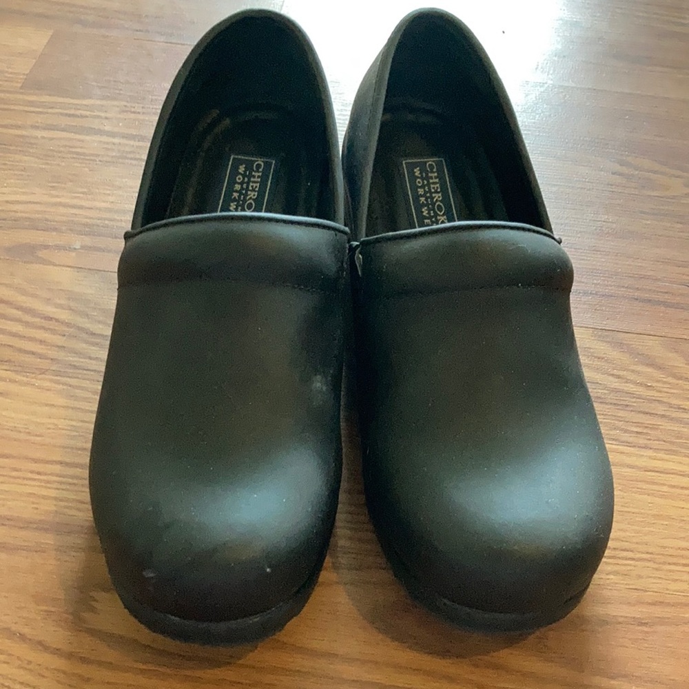 Nurse shoes